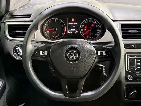 VOLKSWAGEN-FOX-2017