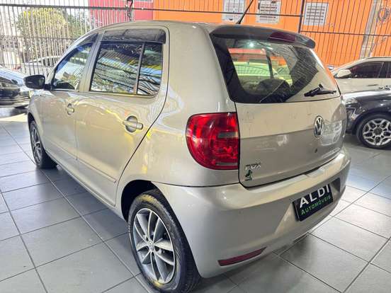 VOLKSWAGEN-FOX-1.6 MI 8V FLEX 4P MANUAL VOLKSWAGEN-FOX-2013