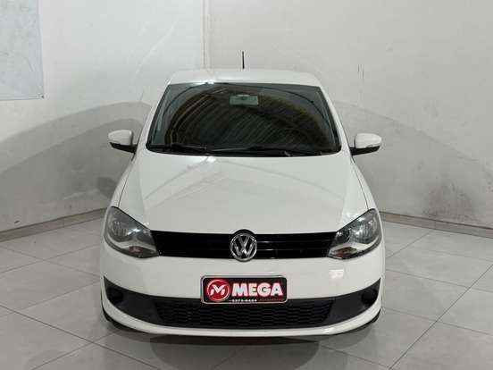 VOLKSWAGEN-FOX-2013