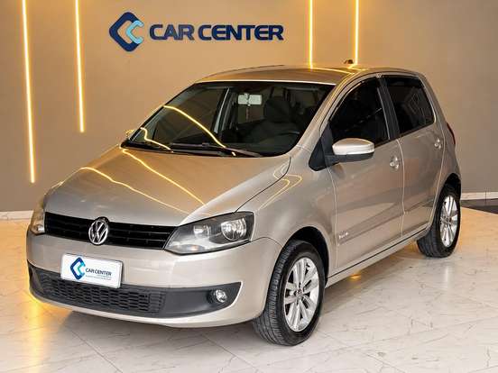 VOLKSWAGEN-FOX-2014