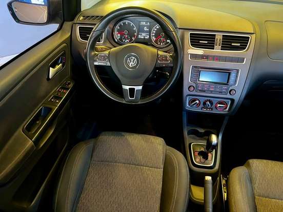 VOLKSWAGEN-FOX-1.6 MI 8V FLEX 4P MANUAL VOLKSWAGEN-FOX-2014