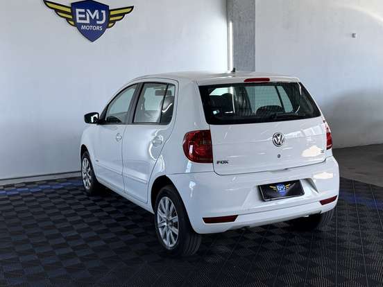 VOLKSWAGEN-FOX-1.6 MI 8V FLEX 4P MANUAL VOLKSWAGEN-FOX-2014
