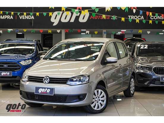 VOLKSWAGEN-FOX-2013