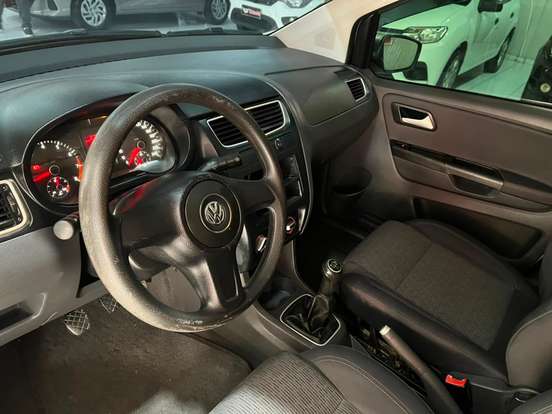 VOLKSWAGEN-FOX-1.6 MI 8V FLEX 4P MANUAL VOLKSWAGEN-FOX-2012