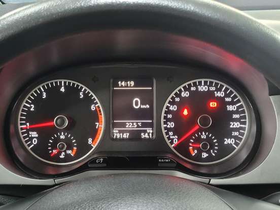 VOLKSWAGEN-FOX-2020