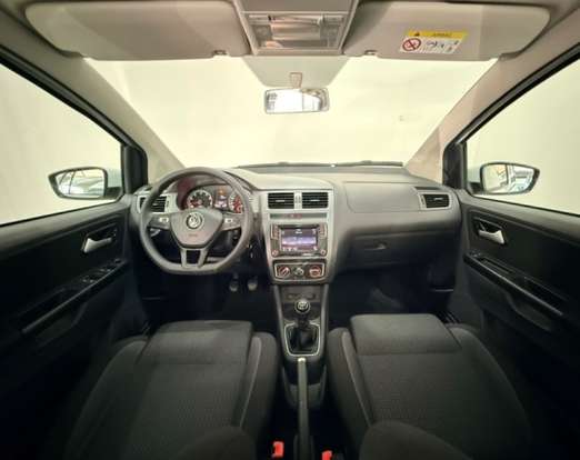 VOLKSWAGEN-FOX-1.6 MSI TOTAL FLEX CONNECT 4P MANUAL VOLKSWAGEN-FOX-2017