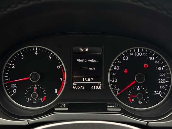 VOLKSWAGEN-FOX-2021