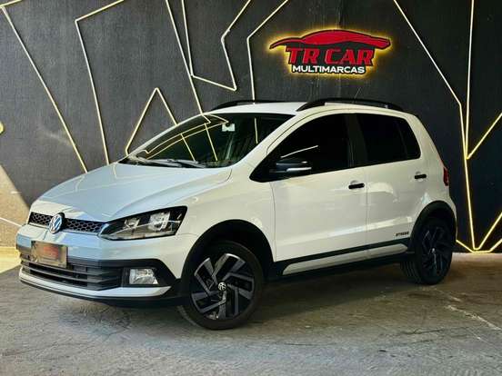 VOLKSWAGEN-FOX-2018