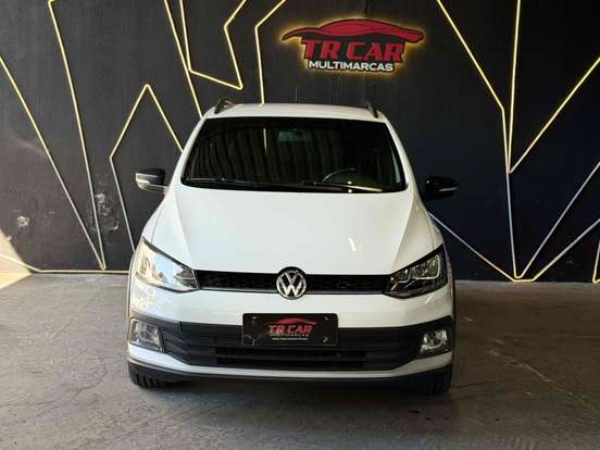 VOLKSWAGEN-FOX-2018