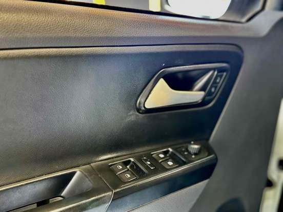 VOLKSWAGEN-FOX-1.6 MSI TOTAL FLEX XTREME 4P MANUAL VOLKSWAGEN-FOX-2018