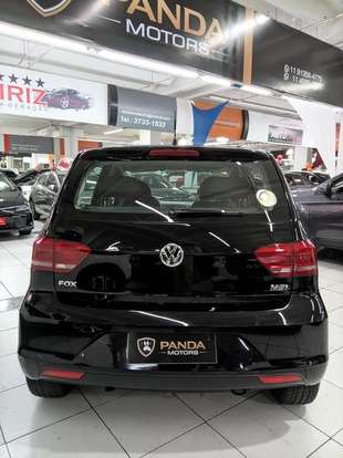VOLKSWAGEN-FOX-2016
