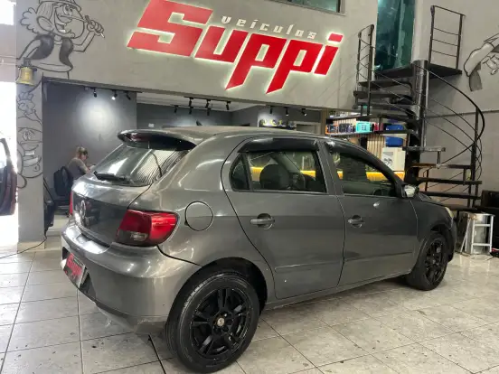 VOLKSWAGEN-GOL-2010