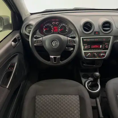 VOLKSWAGEN-GOL-2014