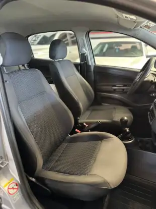 VOLKSWAGEN-GOL-2014
