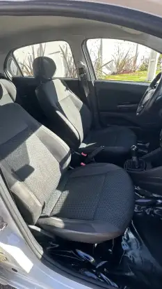 VOLKSWAGEN-GOL-2021