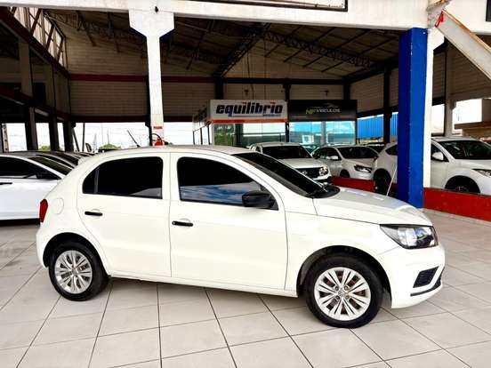 VOLKSWAGEN-GOL-1.0 12V MPI TOTALFLEX 4P MANUAL VOLKSWAGEN-GOL-2022