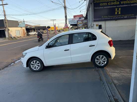 VOLKSWAGEN-GOL-1.0 12V MPI TOTALFLEX 4P MANUAL VOLKSWAGEN-GOL-2021