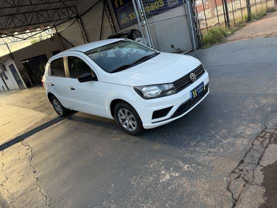VOLKSWAGEN-GOL-2021