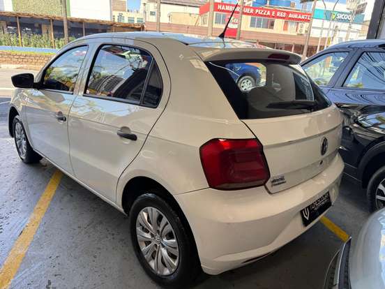 VOLKSWAGEN-GOL-1.0 12V MPI TOTALFLEX TRENDLINE 4P MANUAL VOLKSWAGEN-GOL-2017