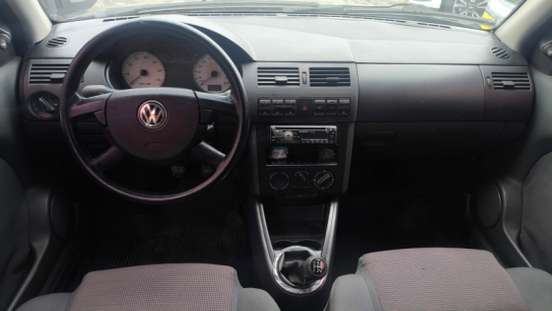 VOLKSWAGEN-GOL-1.0 MI 8V GASOLINA 4P MANUAL G.III VOLKSWAGEN-GOL-2003