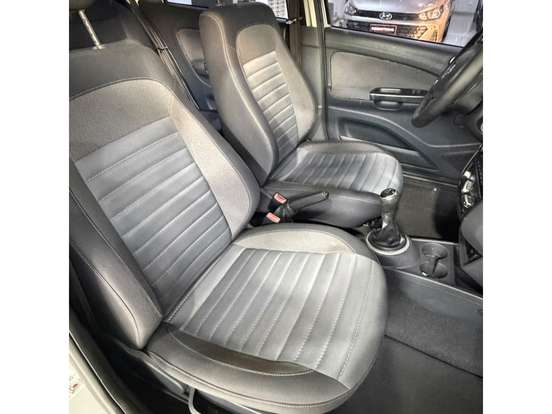 VOLKSWAGEN-GOL-1.6 MI HIGHLINE 8V FLEX 4P MANUAL VOLKSWAGEN-GOL-2013