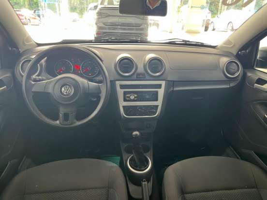 VOLKSWAGEN-GOL-2015