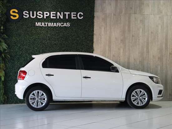VOLKSWAGEN-GOL-2021