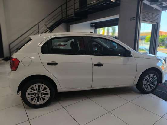 VOLKSWAGEN-GOL-2020