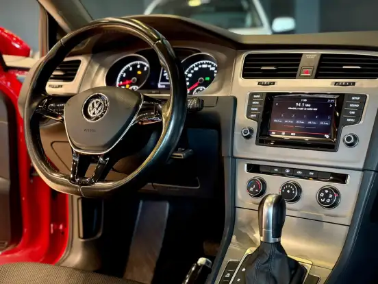VOLKSWAGEN-GOLF-1.4 TSI COMFORTLINE 16V GASOLINA 4P AUTOMÁTICO VOLKSWAGEN-GOLF-2015