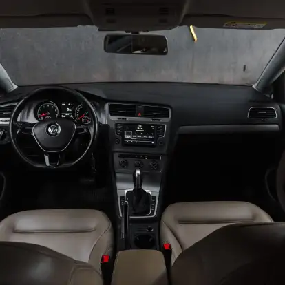 VOLKSWAGEN-GOLF-2016