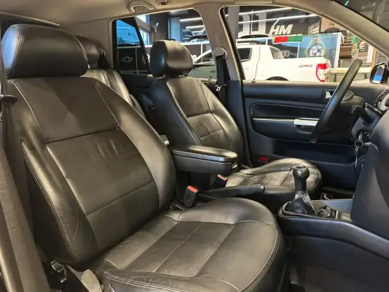 VOLKSWAGEN-GOLF-2006