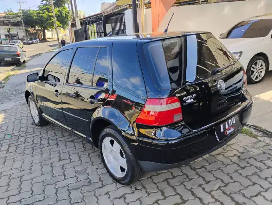 VOLKSWAGEN-GOLF-2006