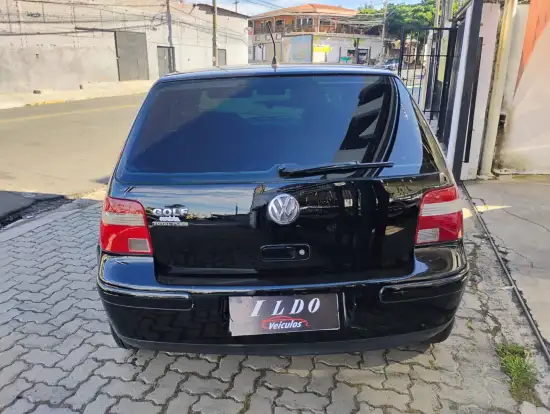 VOLKSWAGEN-GOLF-2006