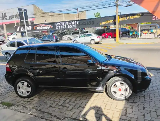 VOLKSWAGEN-GOLF-2006