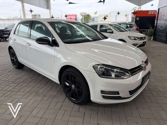VOLKSWAGEN-GOLF-2014