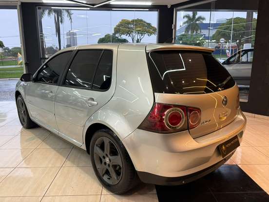 VOLKSWAGEN-GOLF-1.6 MI SPORTLINE 8V FLEX 4P MANUAL VOLKSWAGEN-GOLF-2009