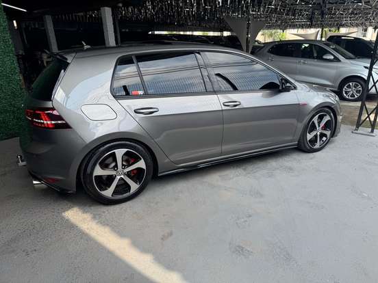 VOLKSWAGEN-GOLF-2.0 GTI HIGHLINE 16V GASOLINA 4P AUTOMÁTICO VOLKSWAGEN-GOLF-2013