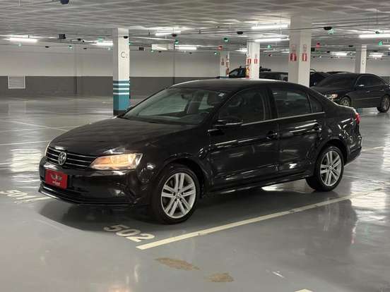VOLKSWAGEN-JETTA-2015