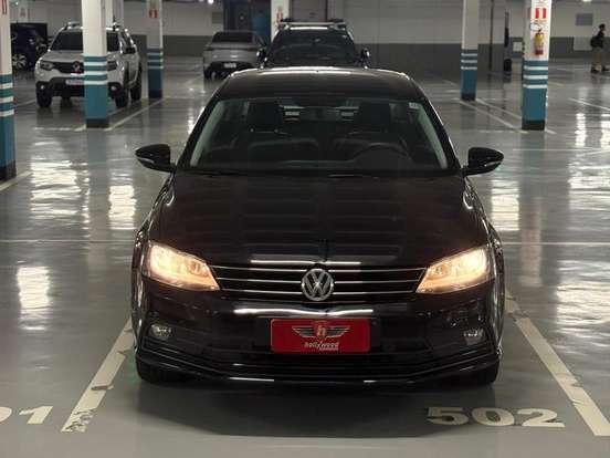 VOLKSWAGEN-JETTA-2015