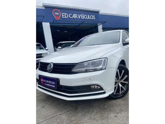 VOLKSWAGEN-JETTA-2016