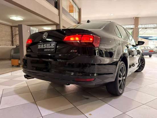 VOLKSWAGEN-JETTA-1.4 16V TSI TRENDLINE GASOLINA 4P TIPTRONIC VOLKSWAGEN-JETTA-2016