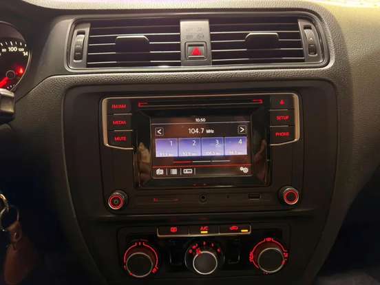 VOLKSWAGEN-JETTA-2016
