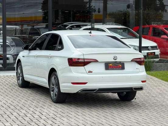 VOLKSWAGEN-JETTA-1.4 250 TSI TOTAL FLEX R-LINE TIPTRONIC VOLKSWAGEN-JETTA-2018