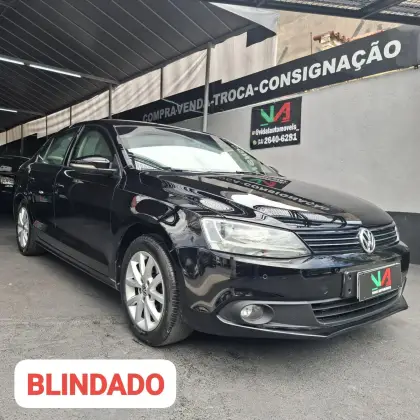 VOLKSWAGEN JETTA 2.0 COMFORTLINE FLEX 4P TIPTRONIC