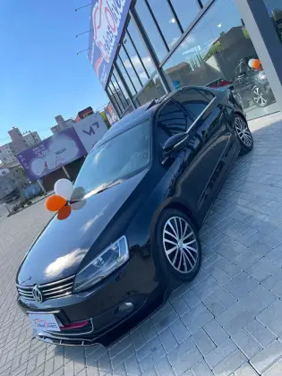 VOLKSWAGEN JETTA 2.0 TSI HIGHLINE 200CV GASOLINA 4P TIPTRONIC