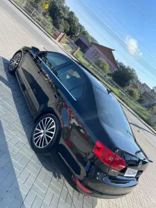 VOLKSWAGEN-JETTA-2.0 TSI HIGHLINE 200CV GASOLINA 4P TIPTRONIC VOLKSWAGEN-JETTA-2013