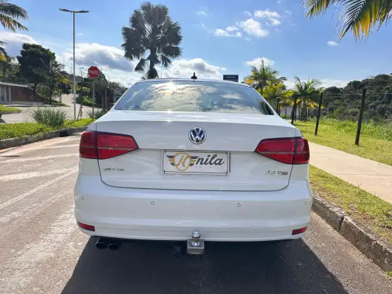 VOLKSWAGEN-JETTA-2016