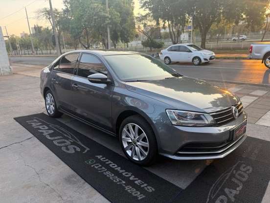 VOLKSWAGEN-JETTA-2015