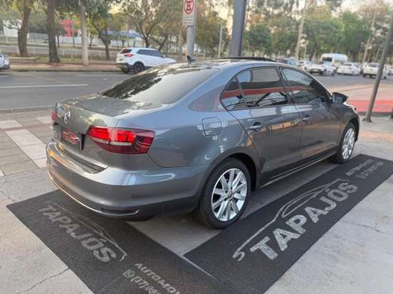 VOLKSWAGEN-JETTA-2015