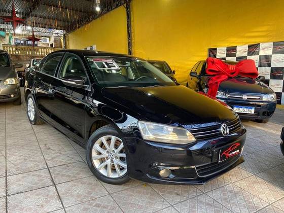 VOLKSWAGEN JETTA 2.0 TSI HIGHLINE 200CV GASOLINA 4P TIPTRONIC